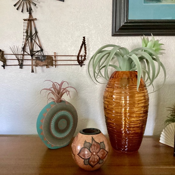 Eastern Hand Blown Beehive Vase Thick Amber Art Glass String Thread Overlay EUC - Picture 2 of 16